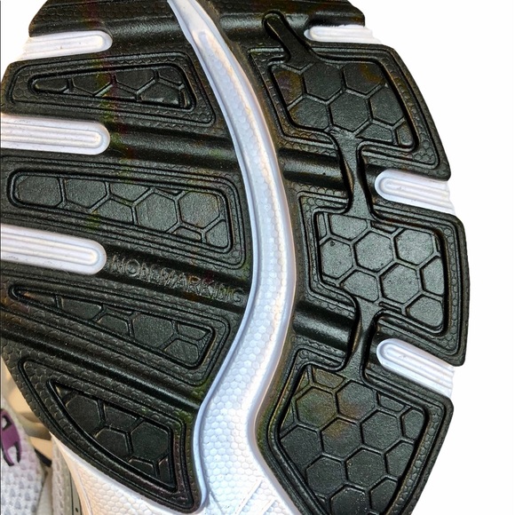 Champion Women’s Running Shoes Size 7 Athletic - Picture 7 of 8